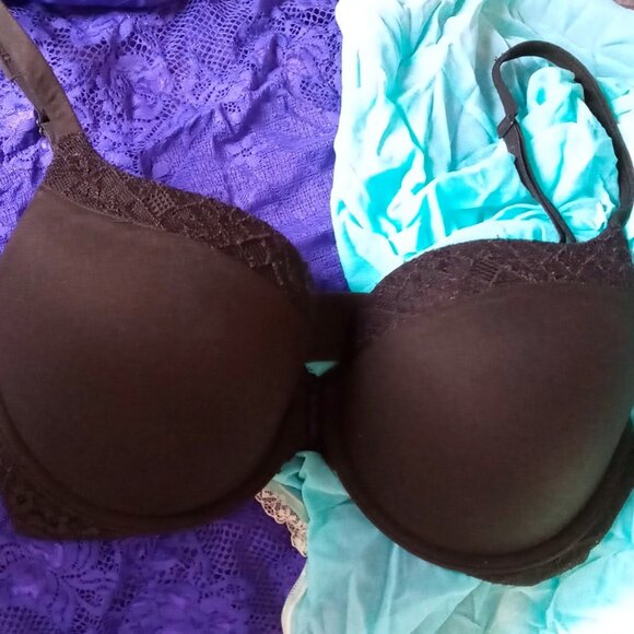 Victoria's Secret Body by Victoria Sexy Black Bra w/Lace Detail Size 36D - Picture 3 of 11